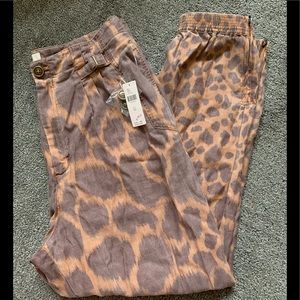 💙🦒Anthropologie Tamarind Giraffe Joggers 12🦒💙